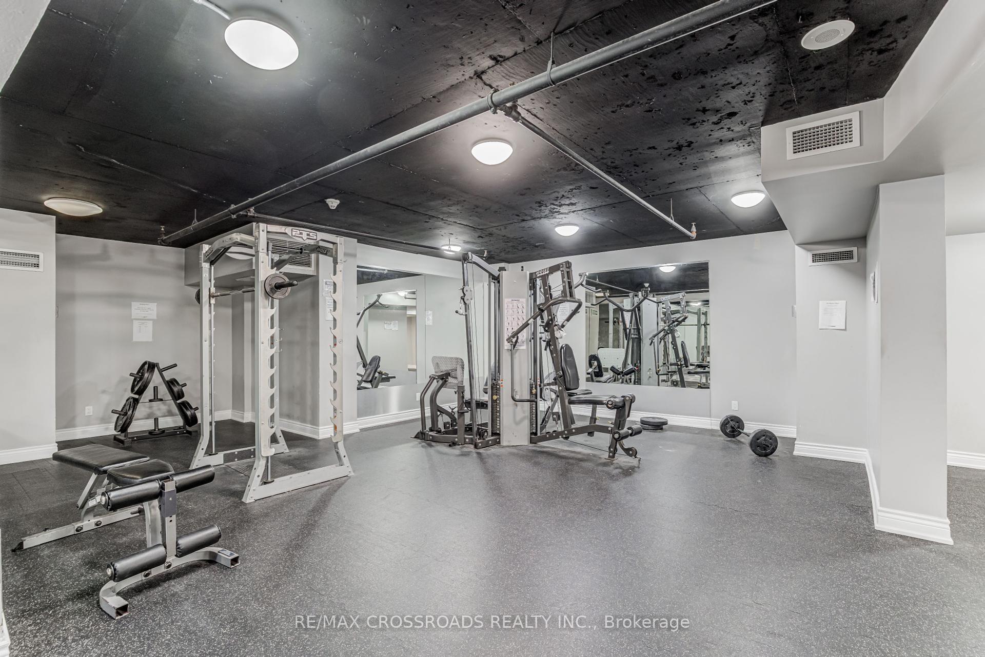 2 Bedrooms Condo at 8 Rosebank, Toronto For sale