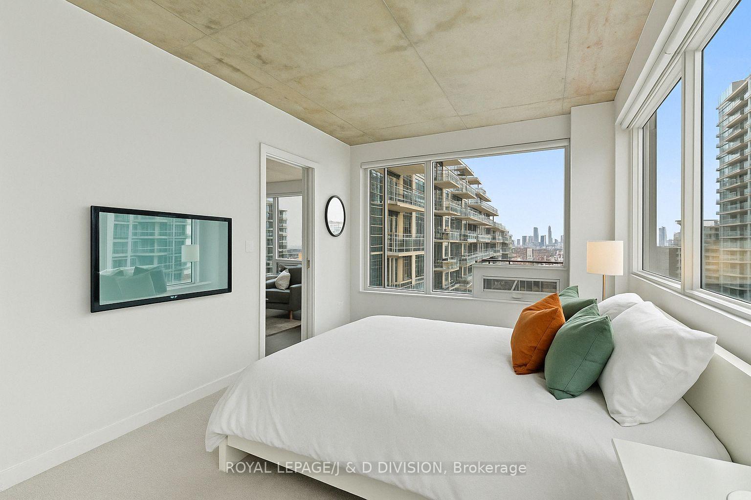 3 Bedrooms Condo at 59 East Liberty,  Toronto For sale