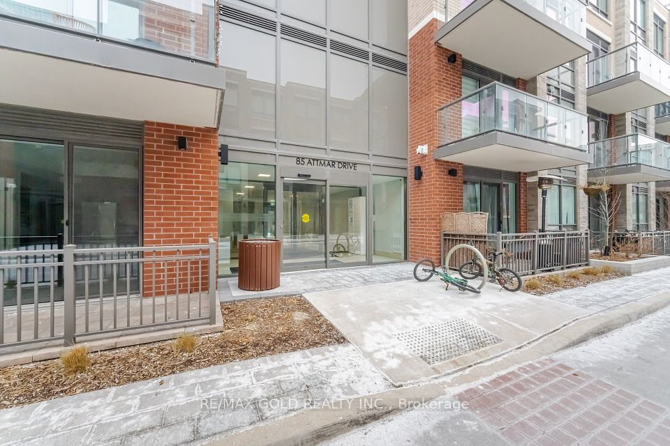 #327 - 85 Attmar Drive, Brampton, ON L6P 0Y6