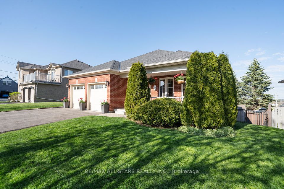 128 Earl Cuddie Boulevard, Scugog, ON L9L 1E8