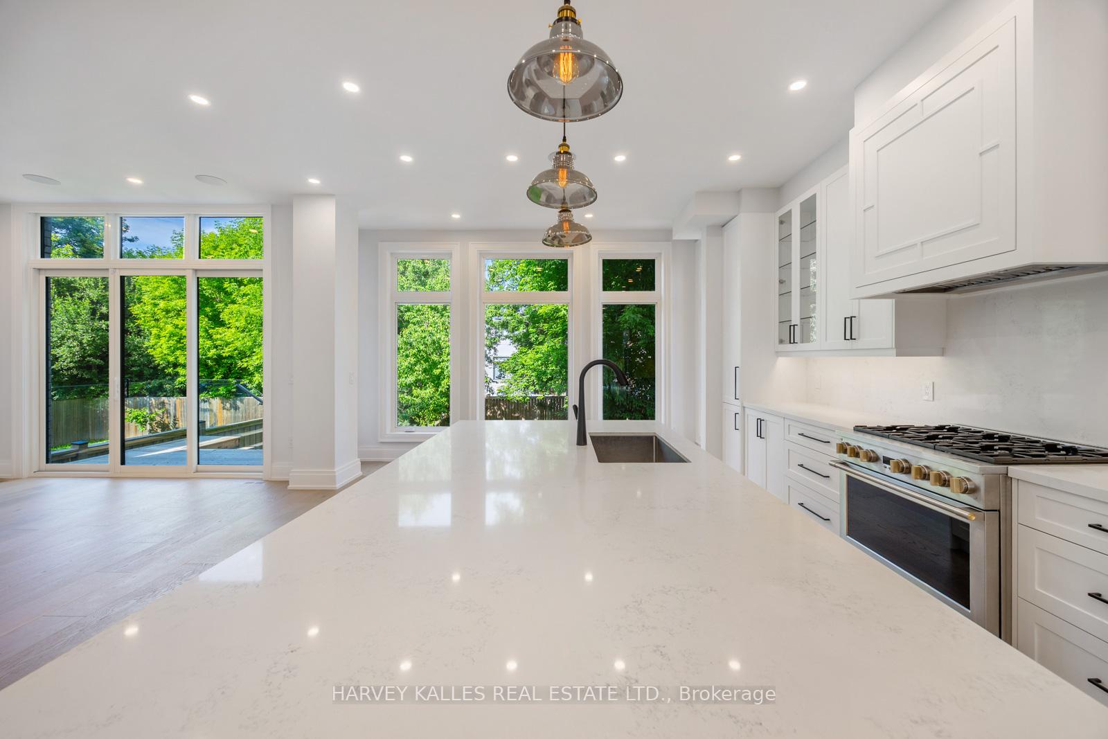 5 Graymar Avenue