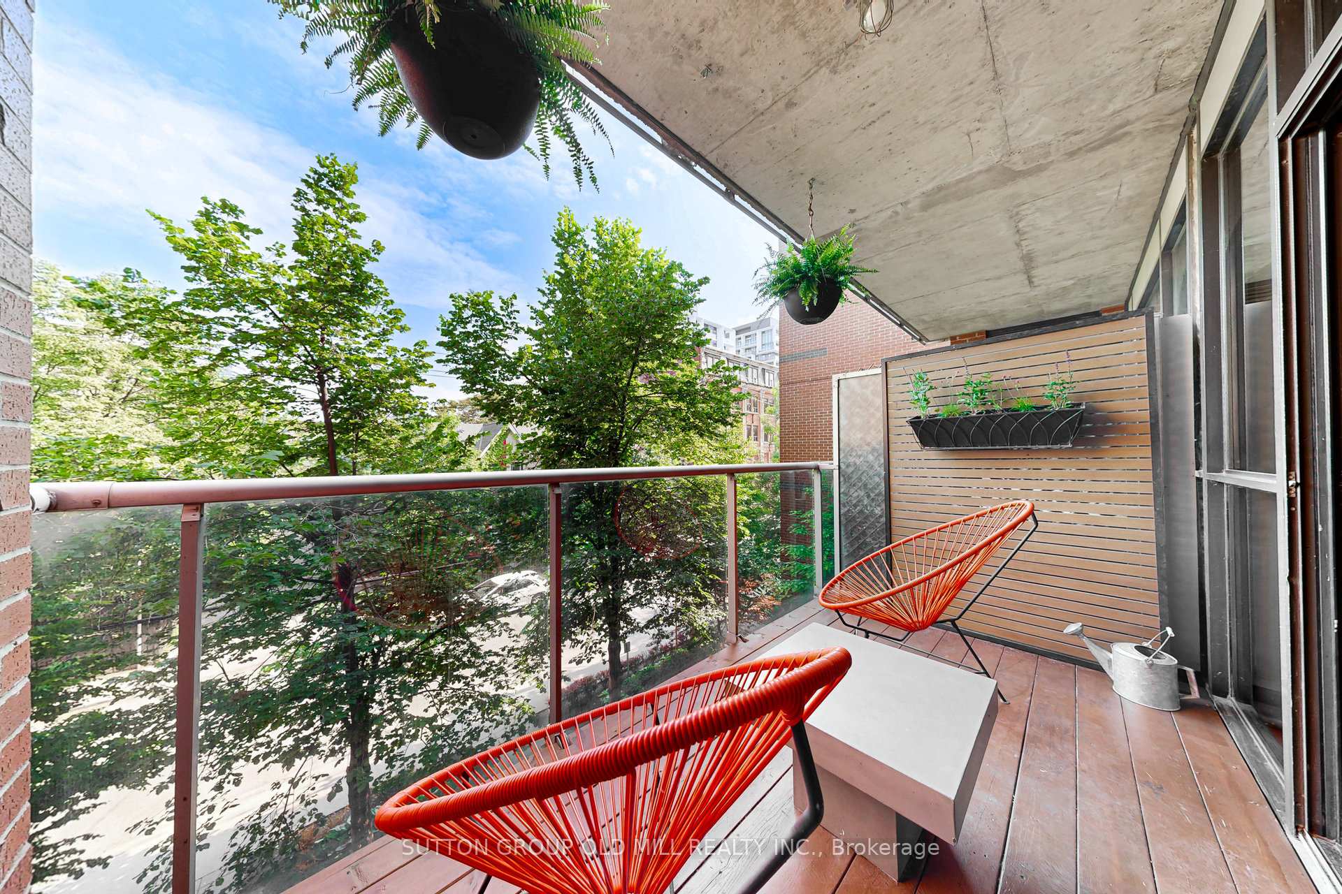 2 Bedrooms Condo at 62 Niagara, Toronto For sale