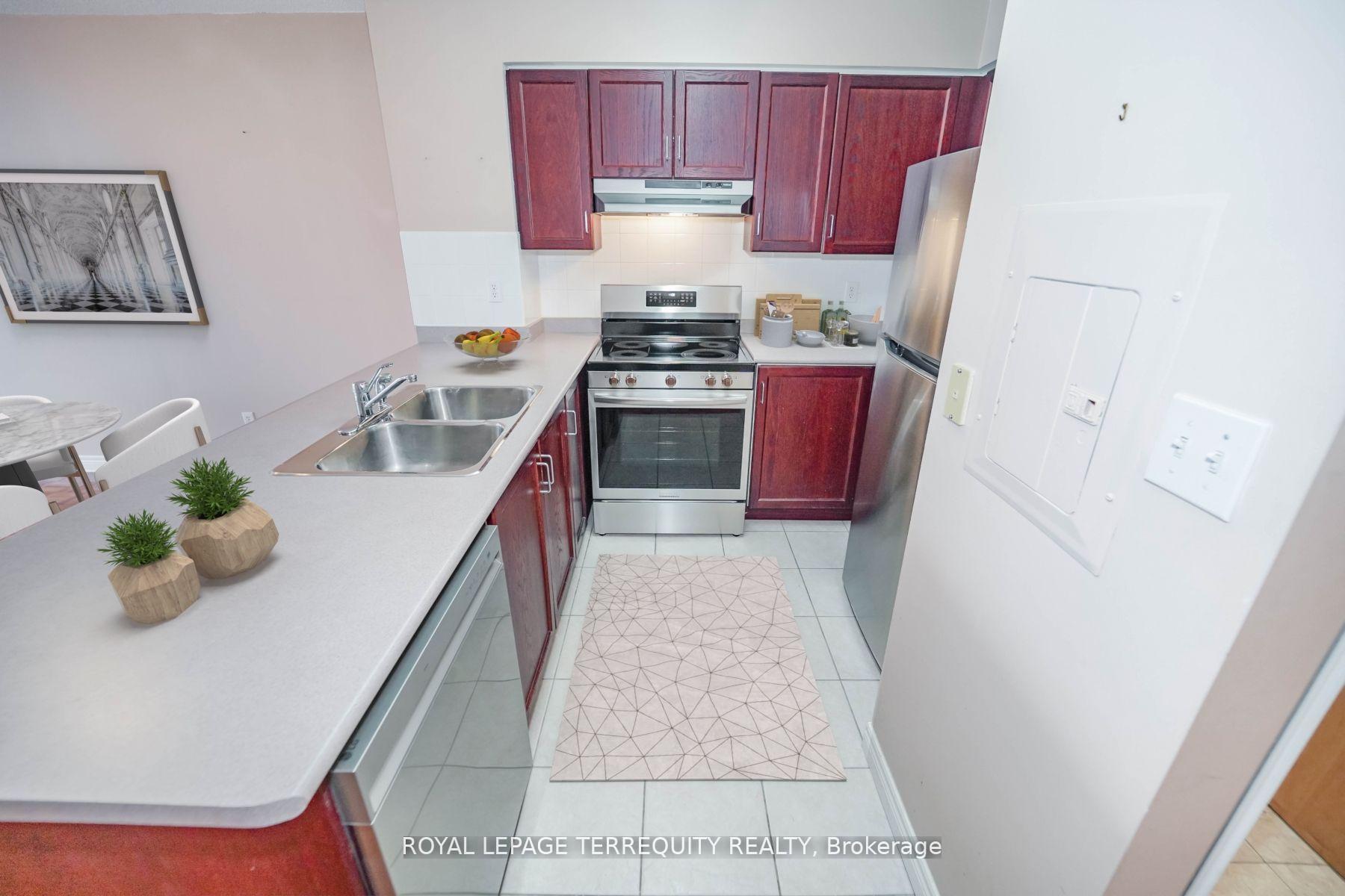 2 Bedrooms Condo at 43 Eglinton, Toronto For sale