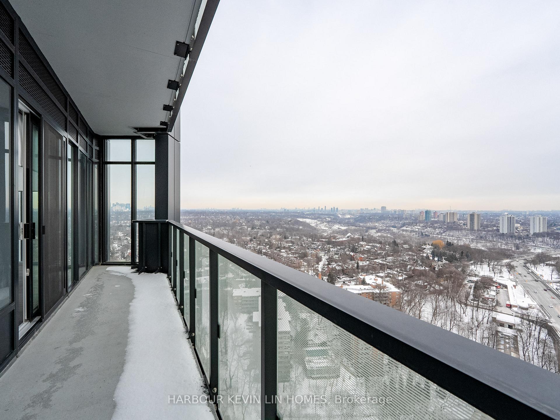 2 Bedrooms Condo at 575 Bloor, Toronto For sale