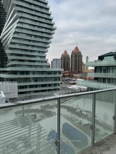2 Bedrooms Condo at 3883 Quartz,  Mississauga For sale