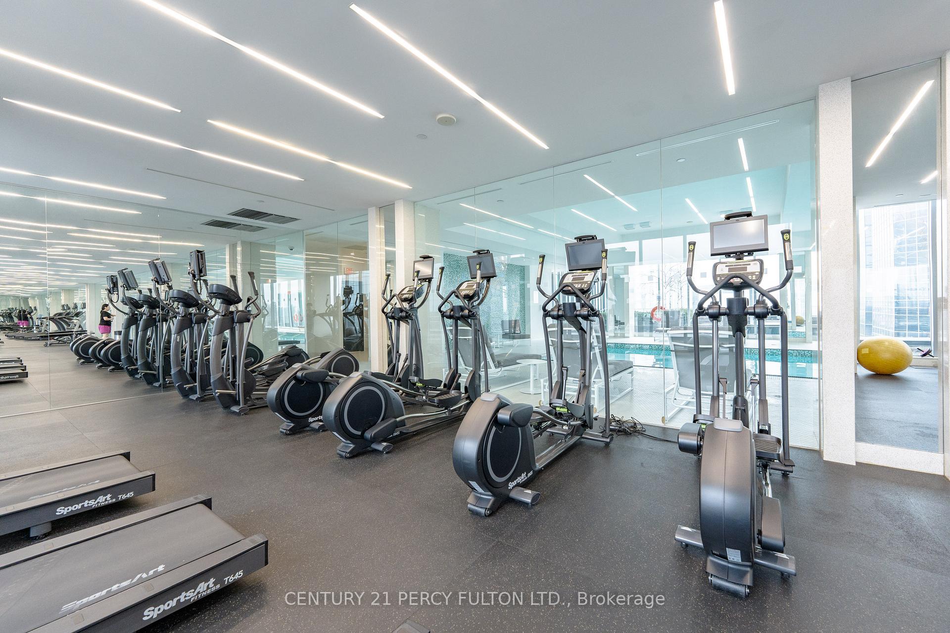 2 Bedrooms Condo at 9 Bogert, Toronto For sale