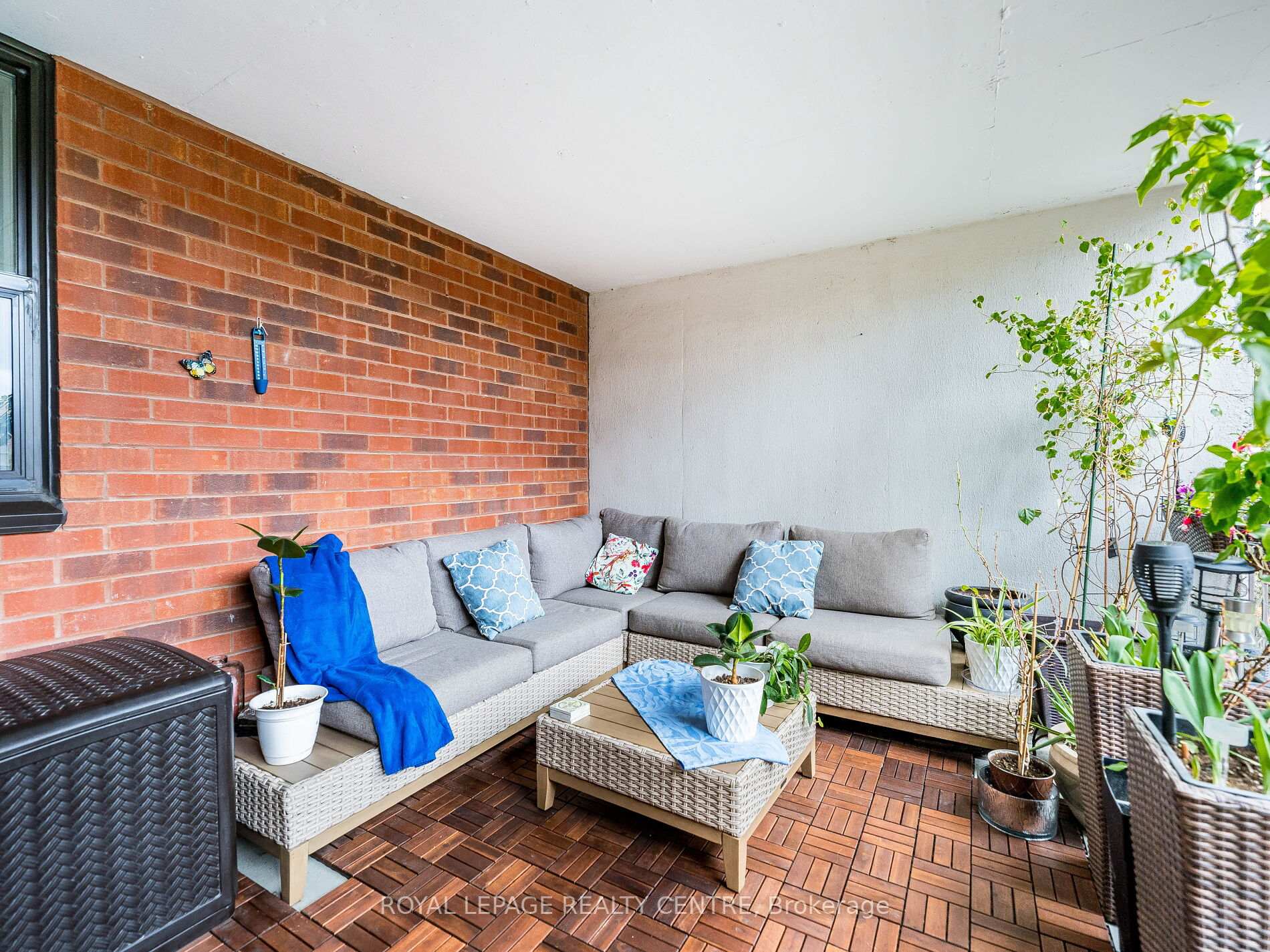 1 Bedroom Condo at 77 Maitland, Toronto For sale