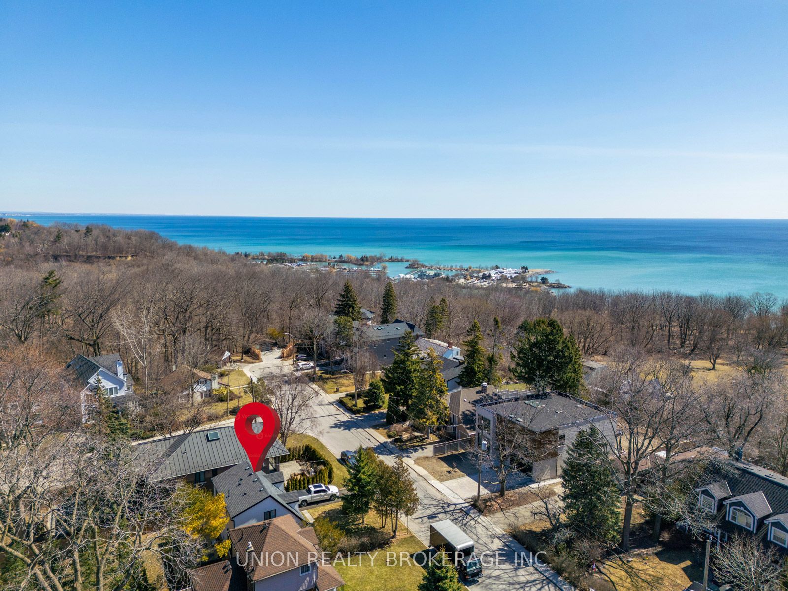 22 Cliffcrest Drive