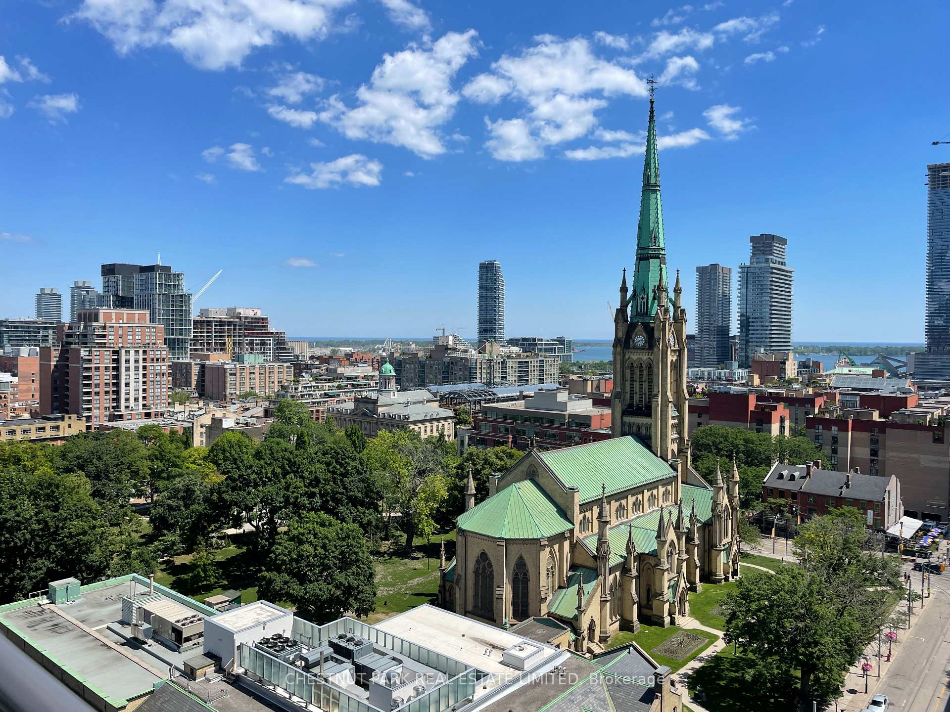 2 Bedrooms Condo at 33 Lombard, Toronto For sale
