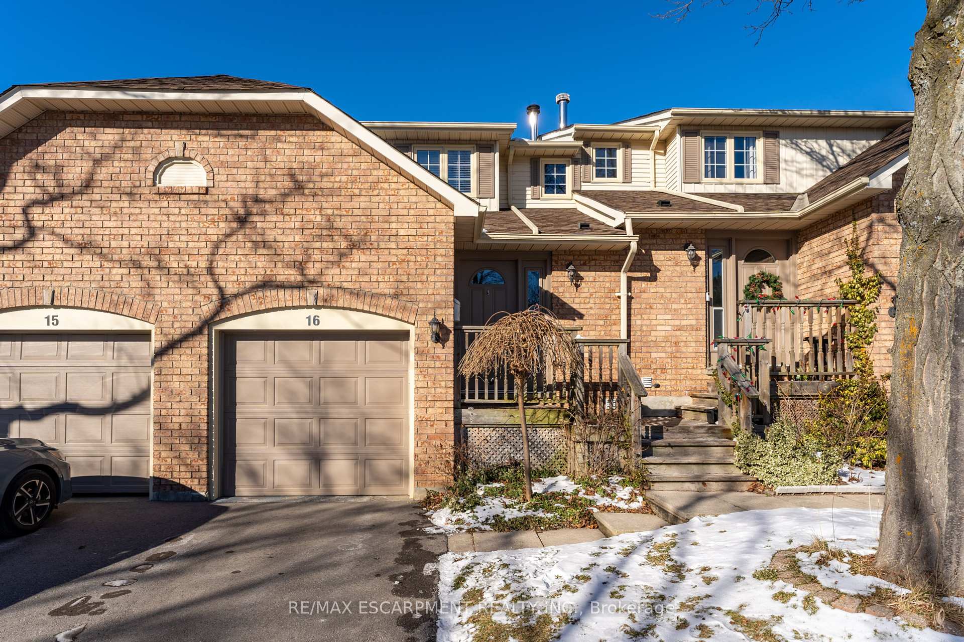 3 Bedrooms Condo at 79 Braeheid,  Hamilton For sale