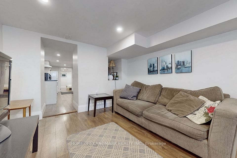 232 Laughton Avenue, Toronto, ON M6N 2X5