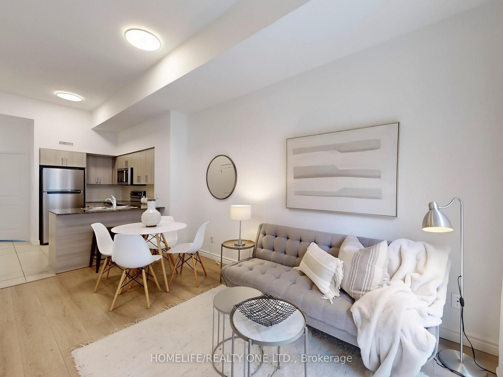 3 Bedrooms Condo at 21 Ruttan, Toronto For sale