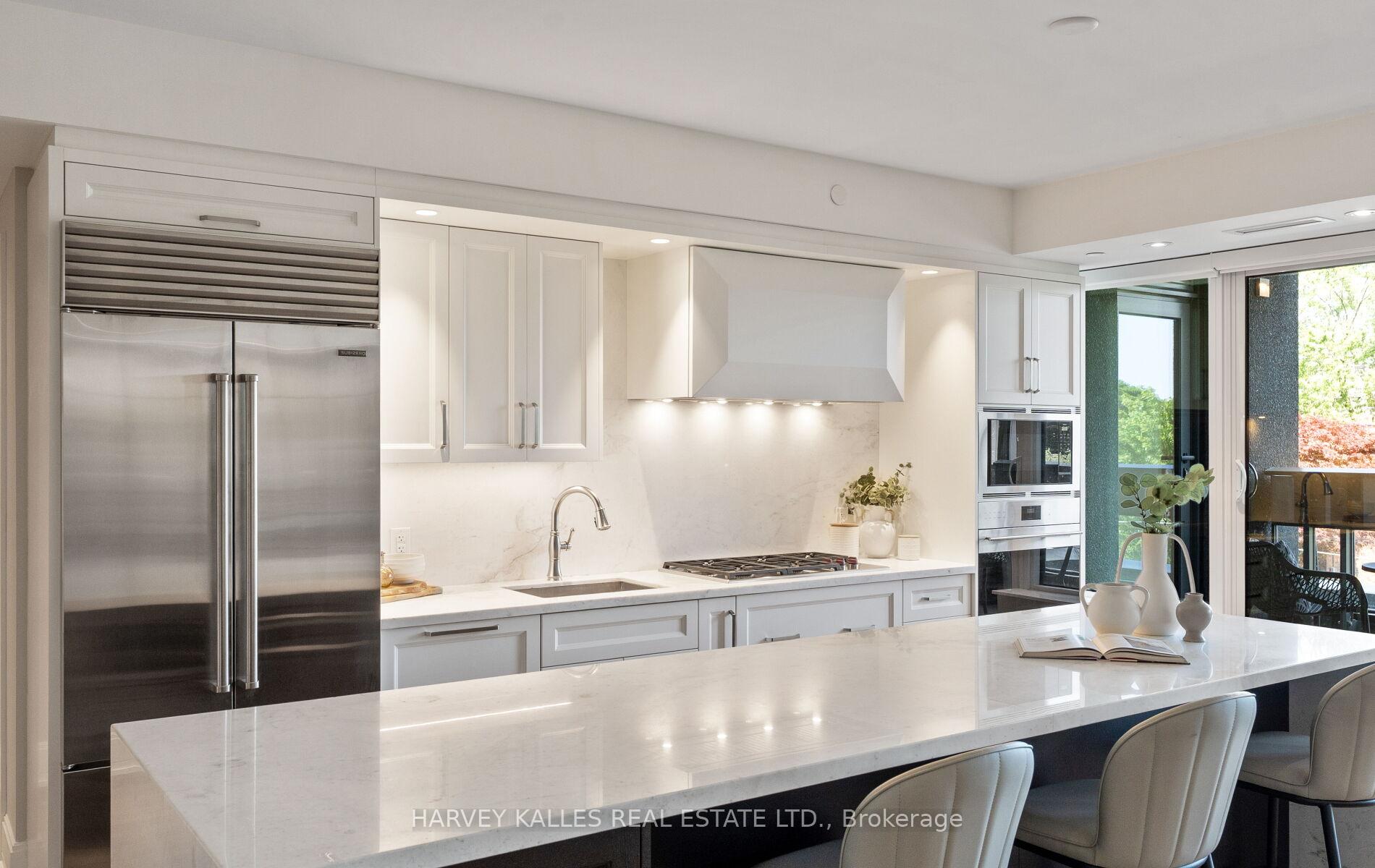 2 Bedrooms Condo at 355 Bedford Park, Toronto For sale