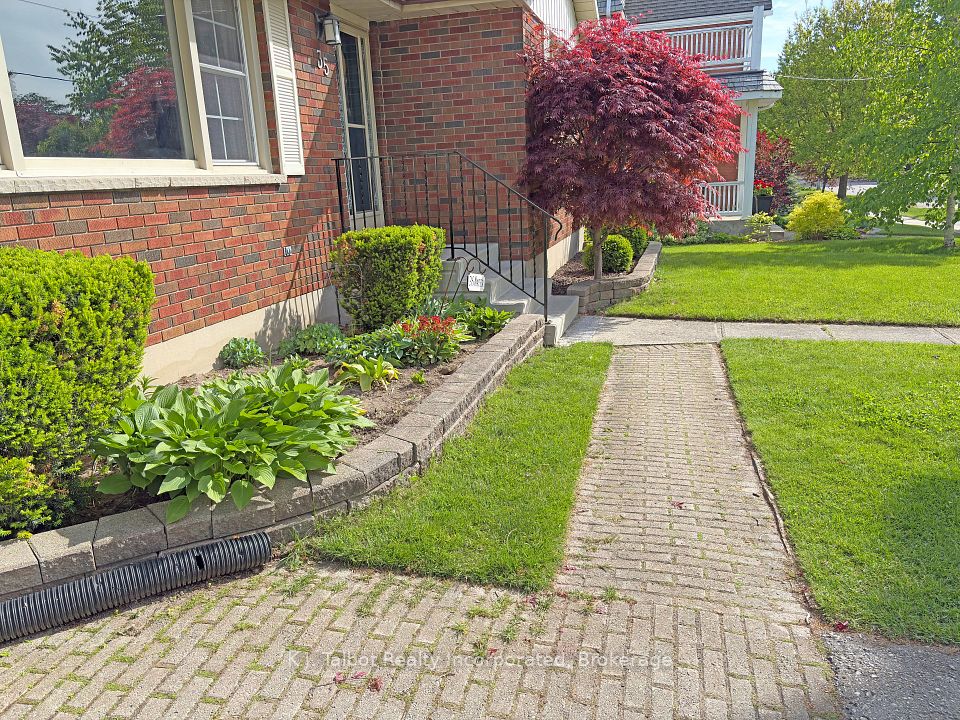 35 Napier Street, Goderich, ON N7A 1W2