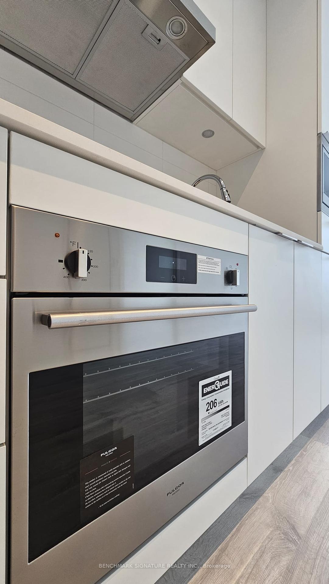 1 Bedroom Condo at 8 Olympic Garden, Toronto For sale
