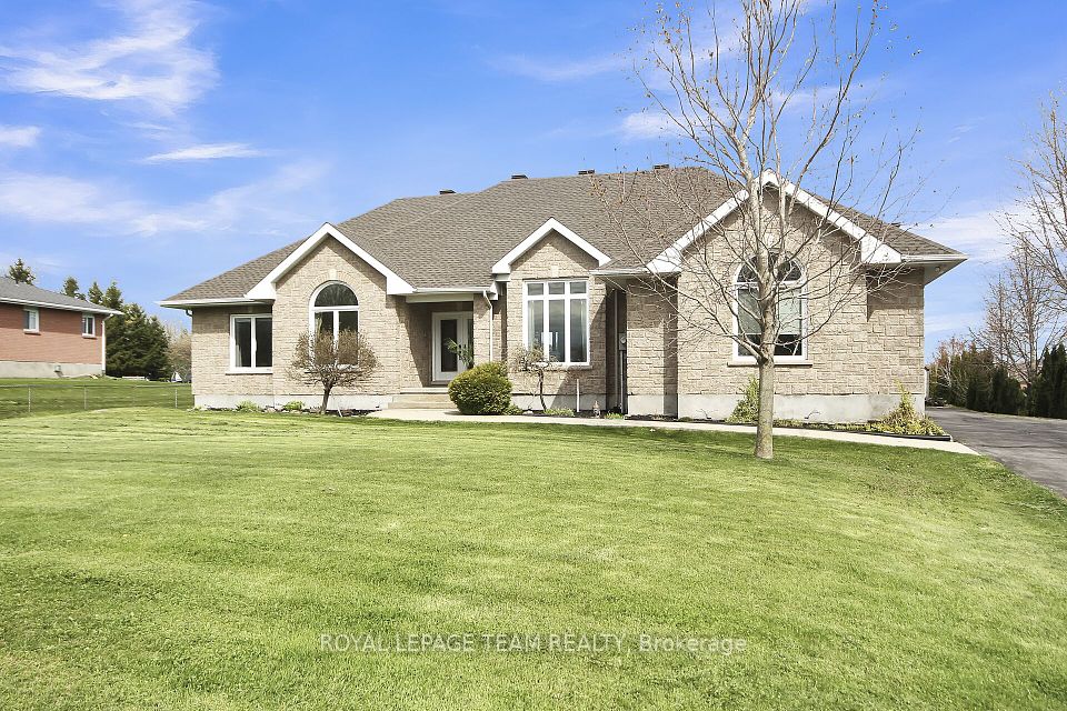 2127 Trailwood