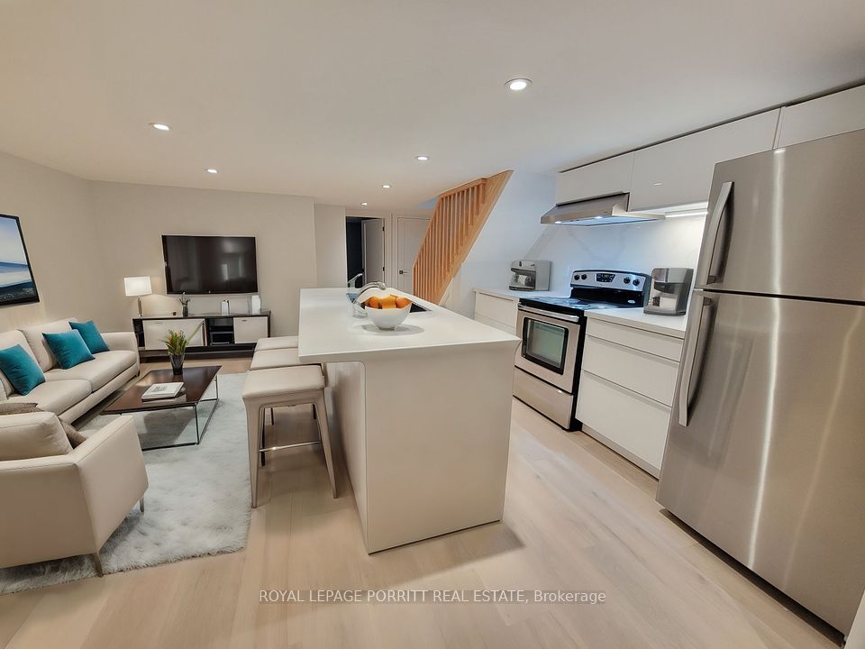 333 Silverthorn