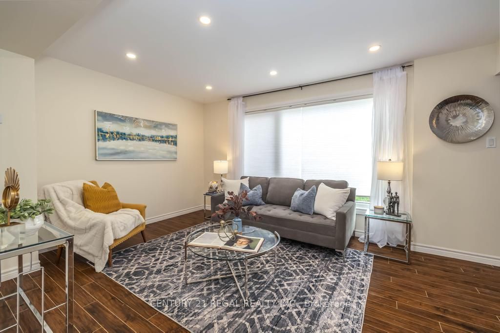 30 Hercules Court, Brampton, ON L6S 1X6