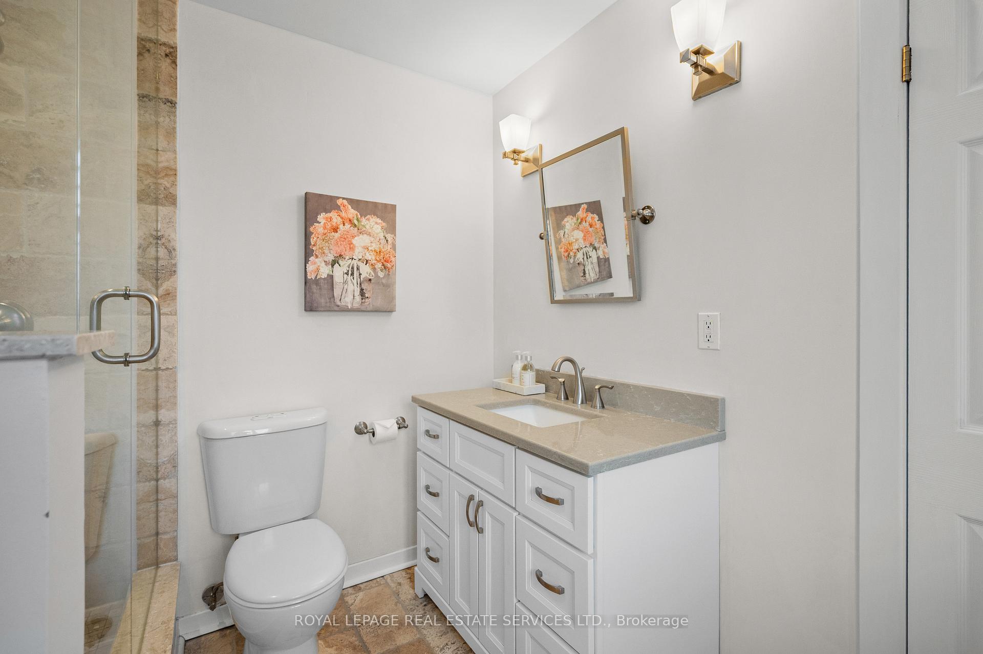 3 Bedrooms Condo at 2098 Marine,  Oakville For sale