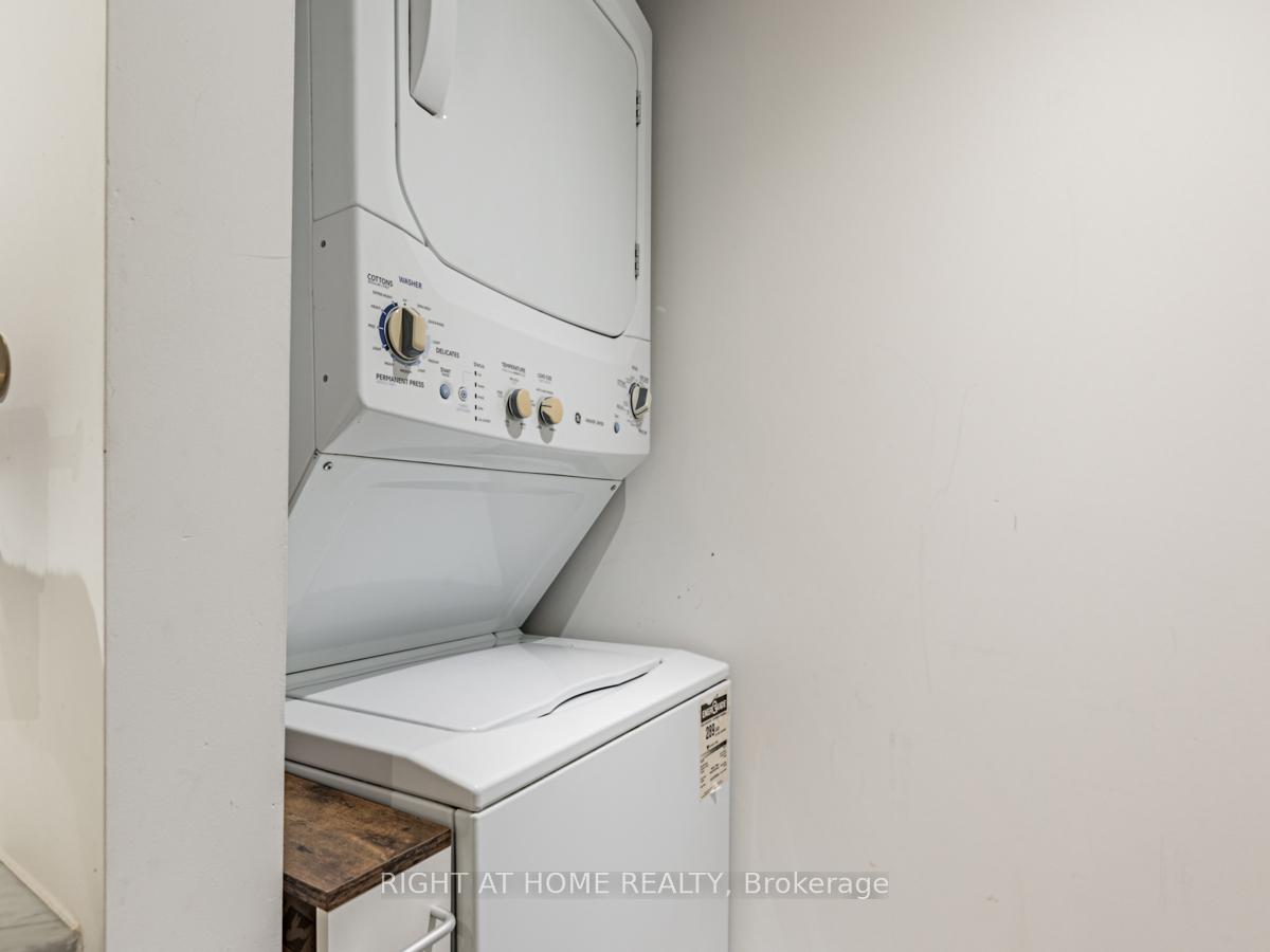 1 Bedroom Condo at 170 Fort York, Toronto For sale