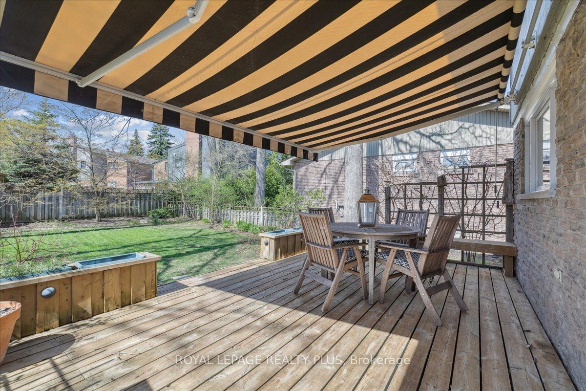 3413 Autumnleaf Crescent
