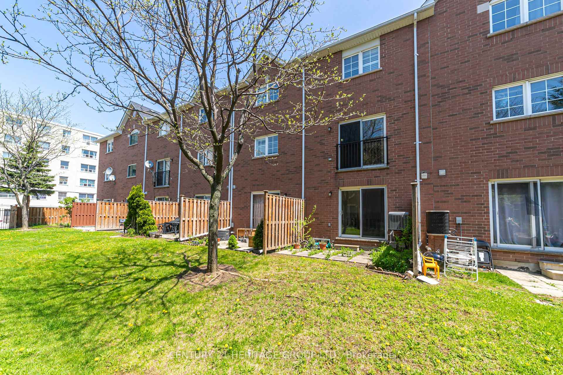 4 Bedrooms Condo at 2780 Eglinton, Toronto For sale