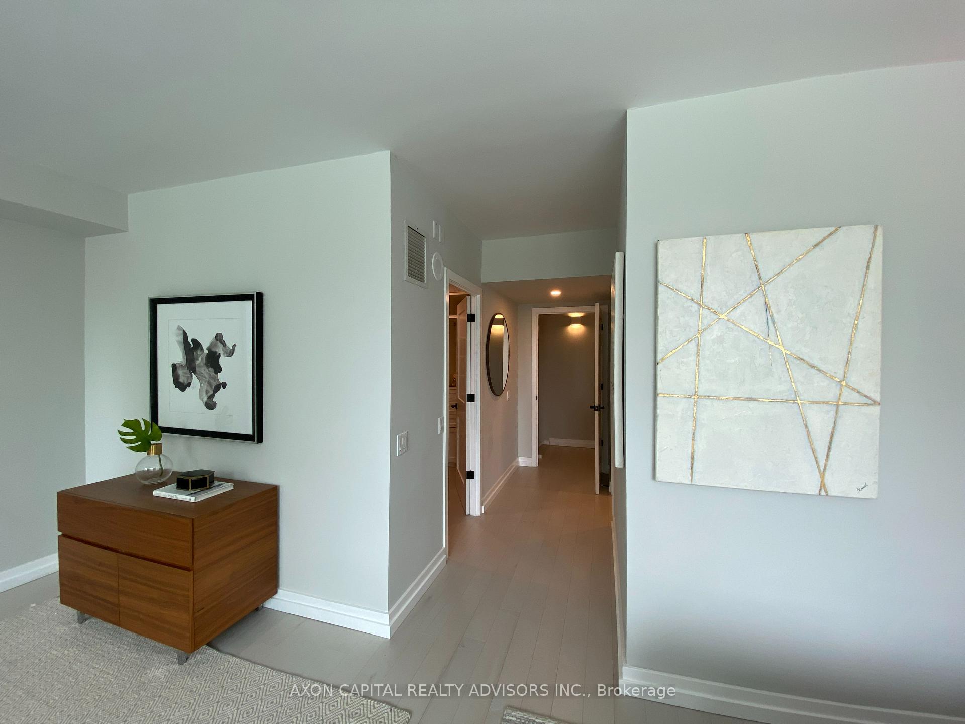 3 Bedrooms Condo at 59 Mcmurrich, Toronto For sale