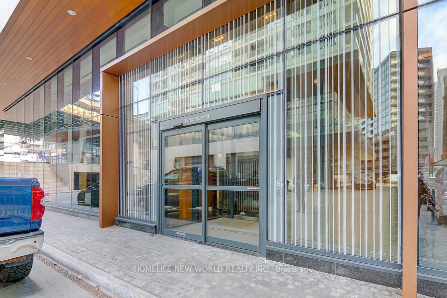 2 Bedrooms Condo at 17 Bathurst, Toronto For sale