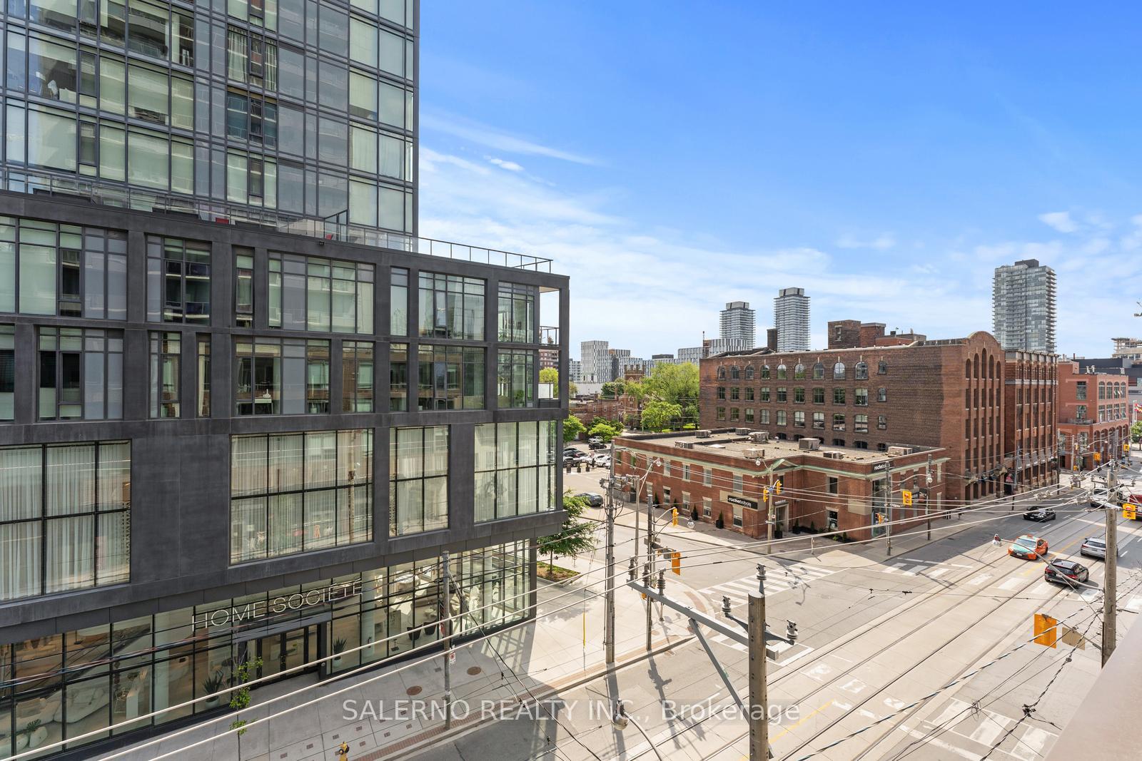 2 Bedrooms Condo at 120 Parliament, Toronto For sale