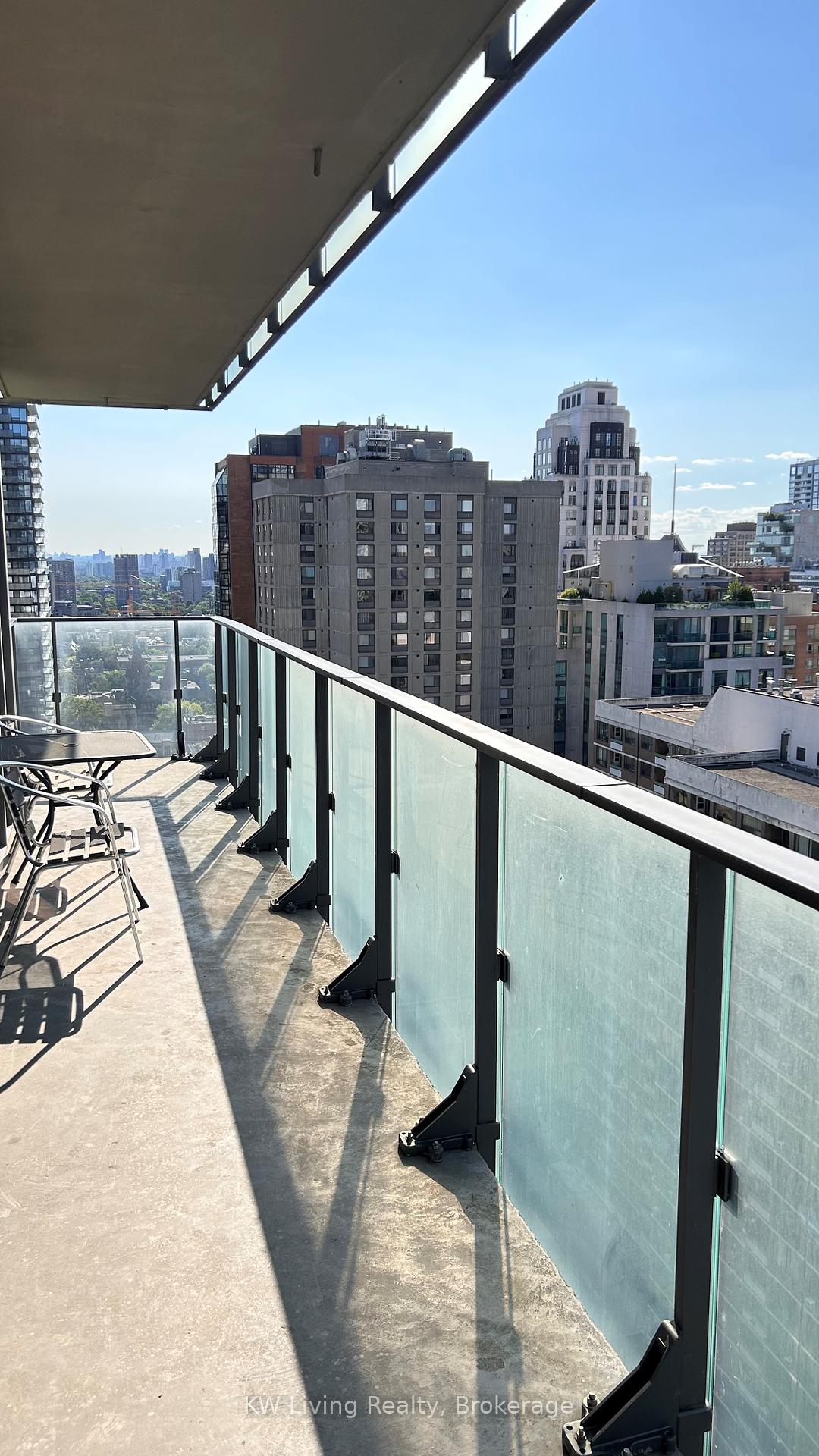 1 Bedroom Condo at 75 St Nicholas, Toronto For sale