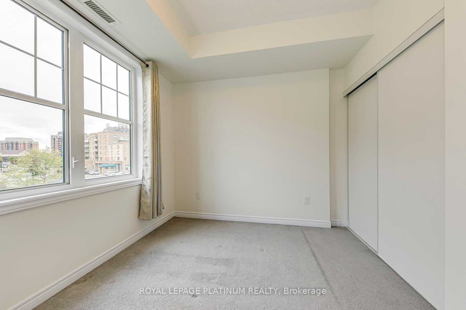 2 Bedrooms Condo at 2339 Sawgrass, Oakville For sale