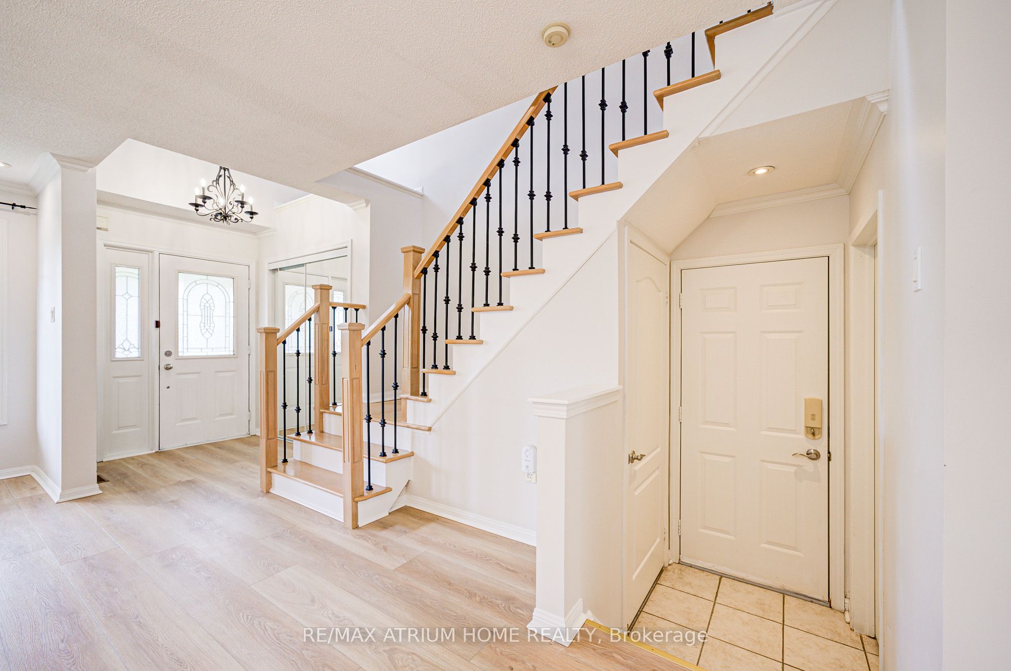 2293 Oakhaven Drive