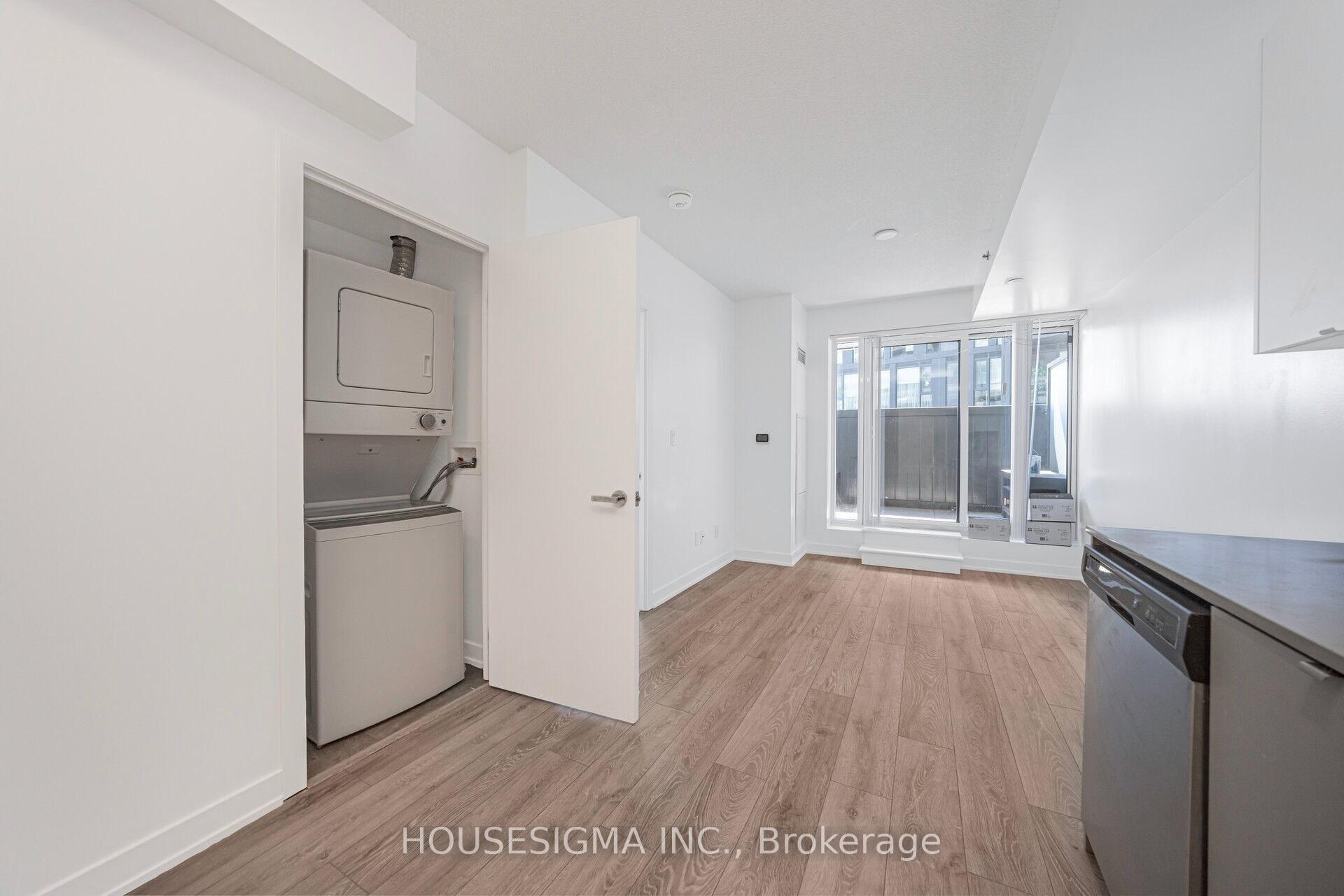 1 Bedroom Condo at 3200 Dakota, Burlington For sale