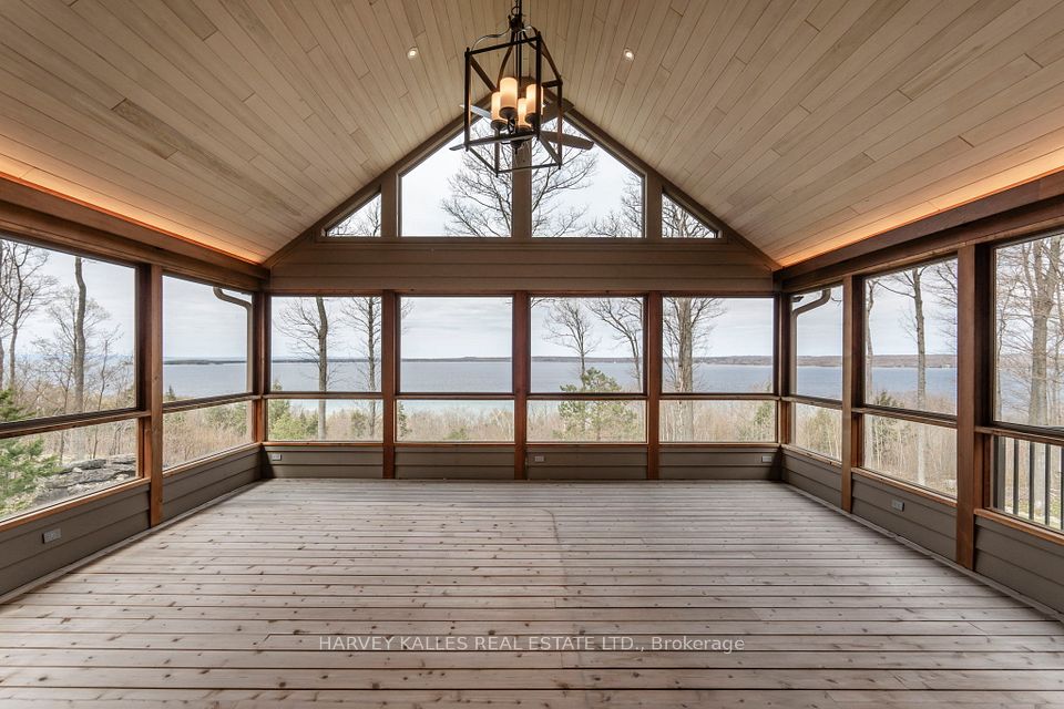 20 Nippissing Ridge Road
