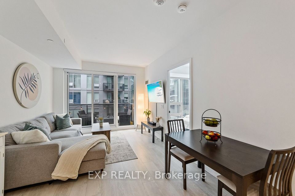 2450 Old Bronte