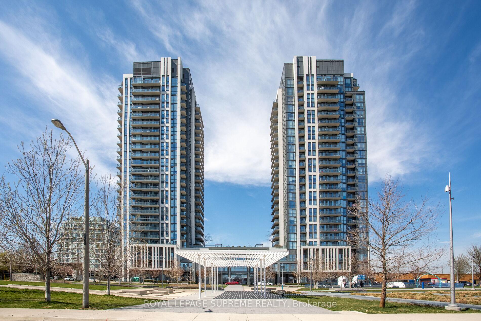 2 Bedrooms Condo at 17 Zorra,  Toronto For sale