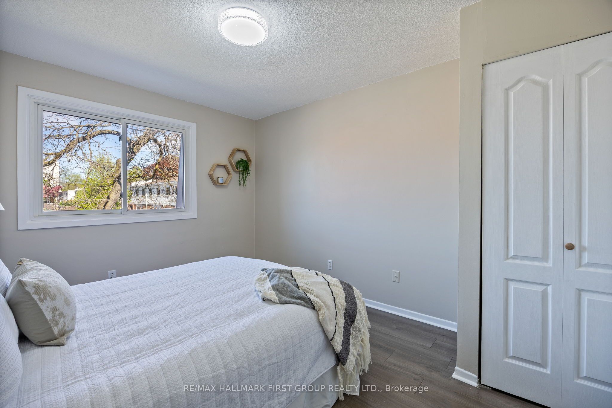 1010 Glen Street, #44