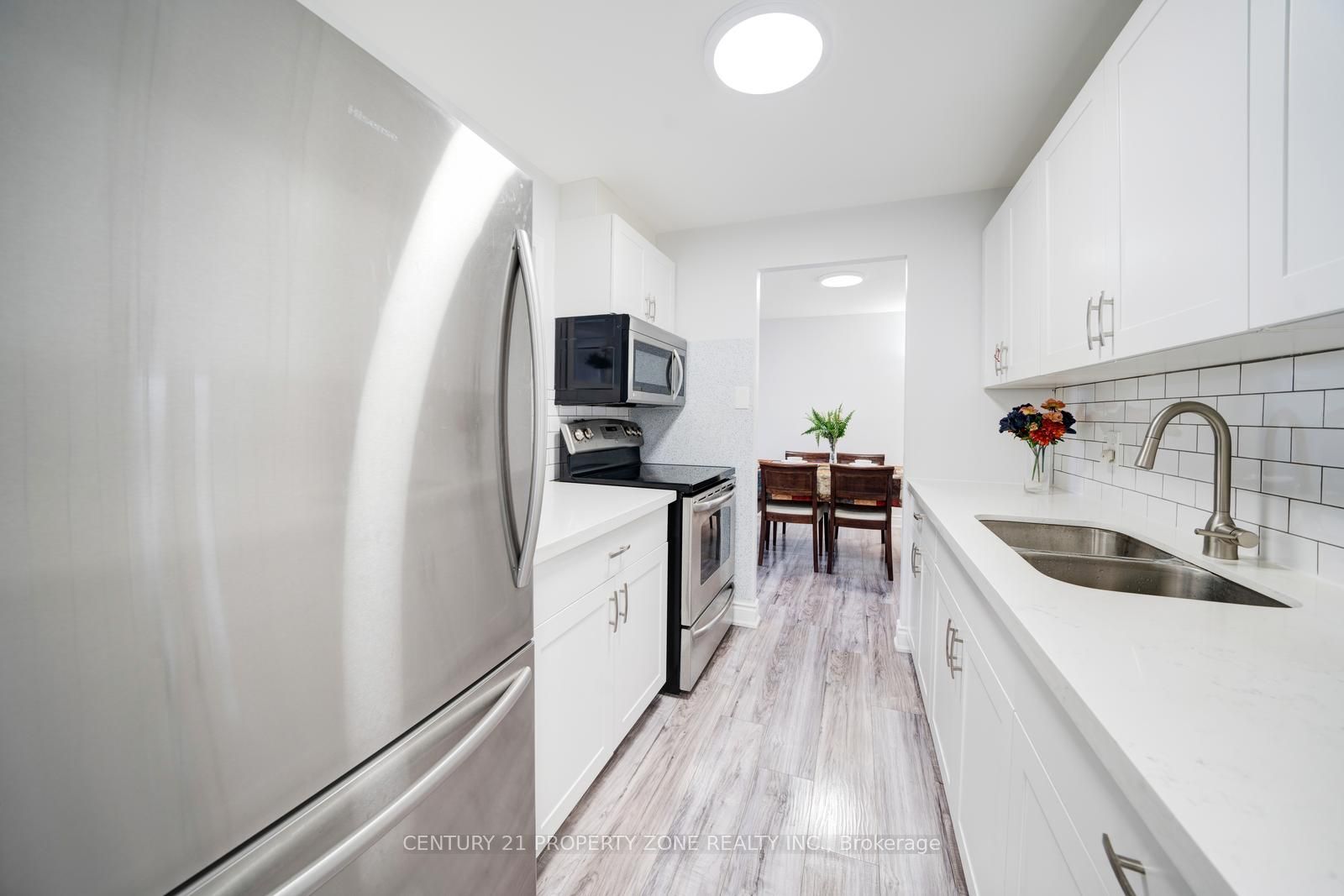 #411 - 936 Glen Street, Oshawa, ON L1J 5Z7