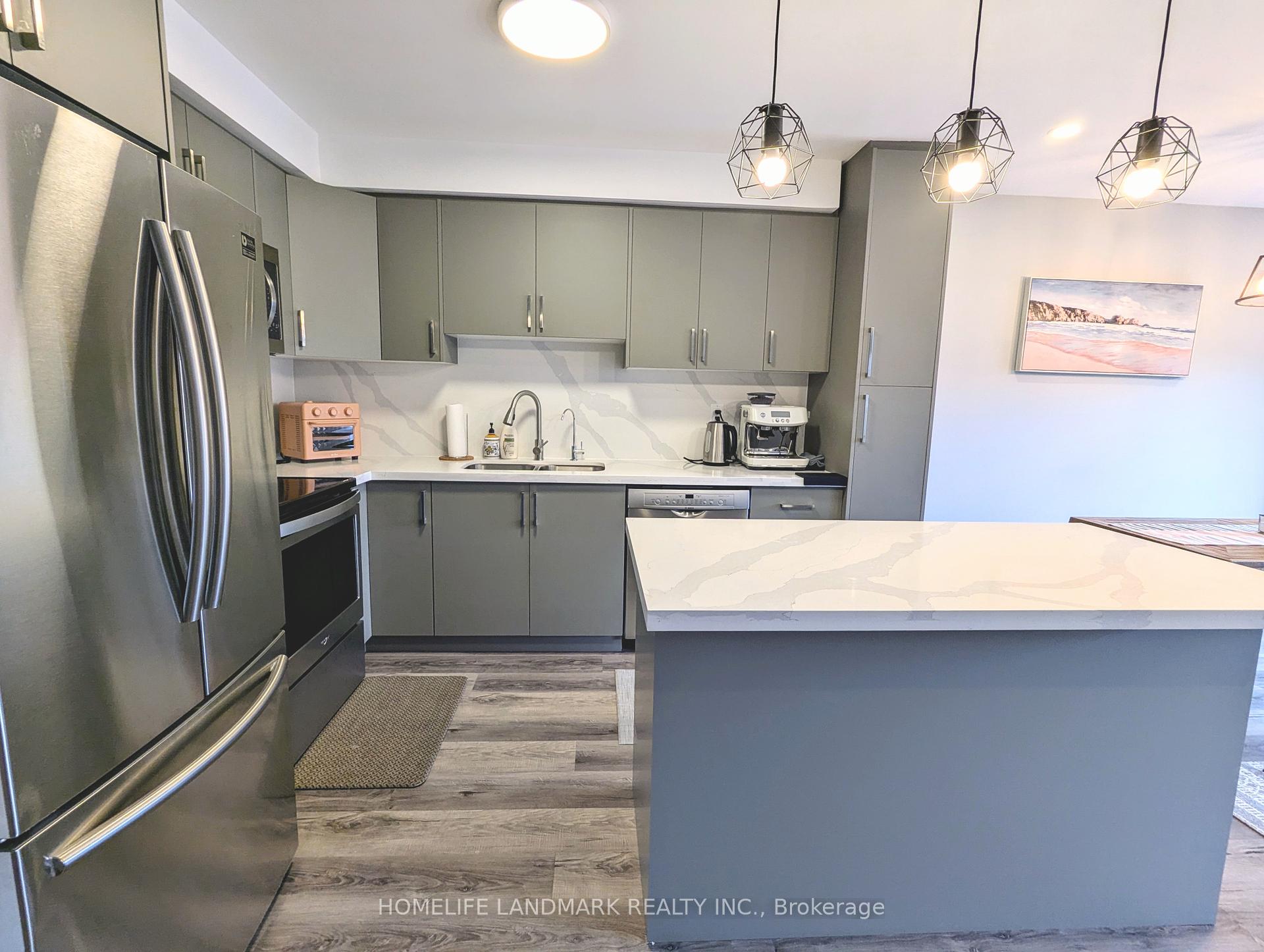 3 Bedrooms Condo at 86 Tania,  Vaughan For sale