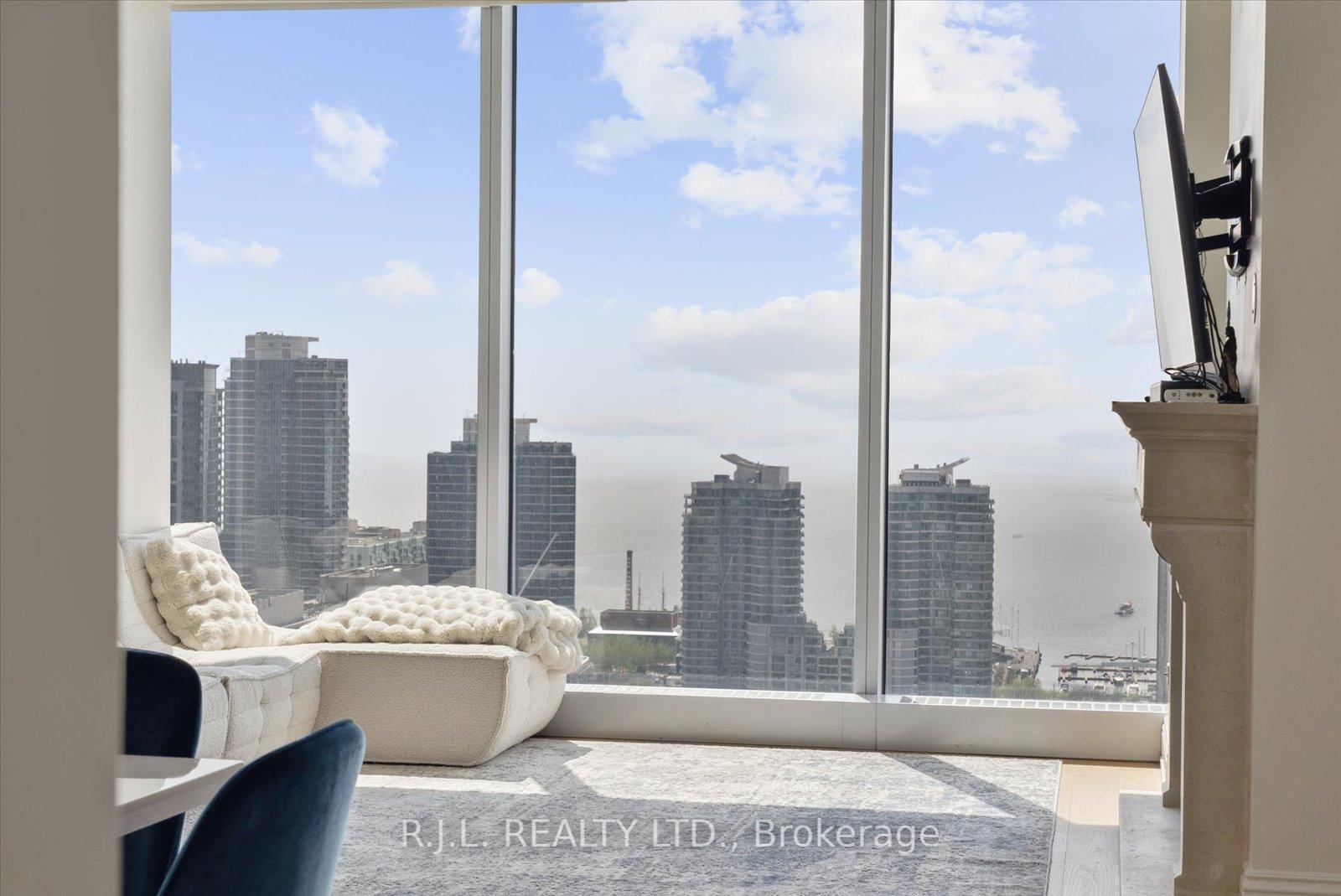 1 Bedroom Condo at 183 Wellington, Toronto For sale