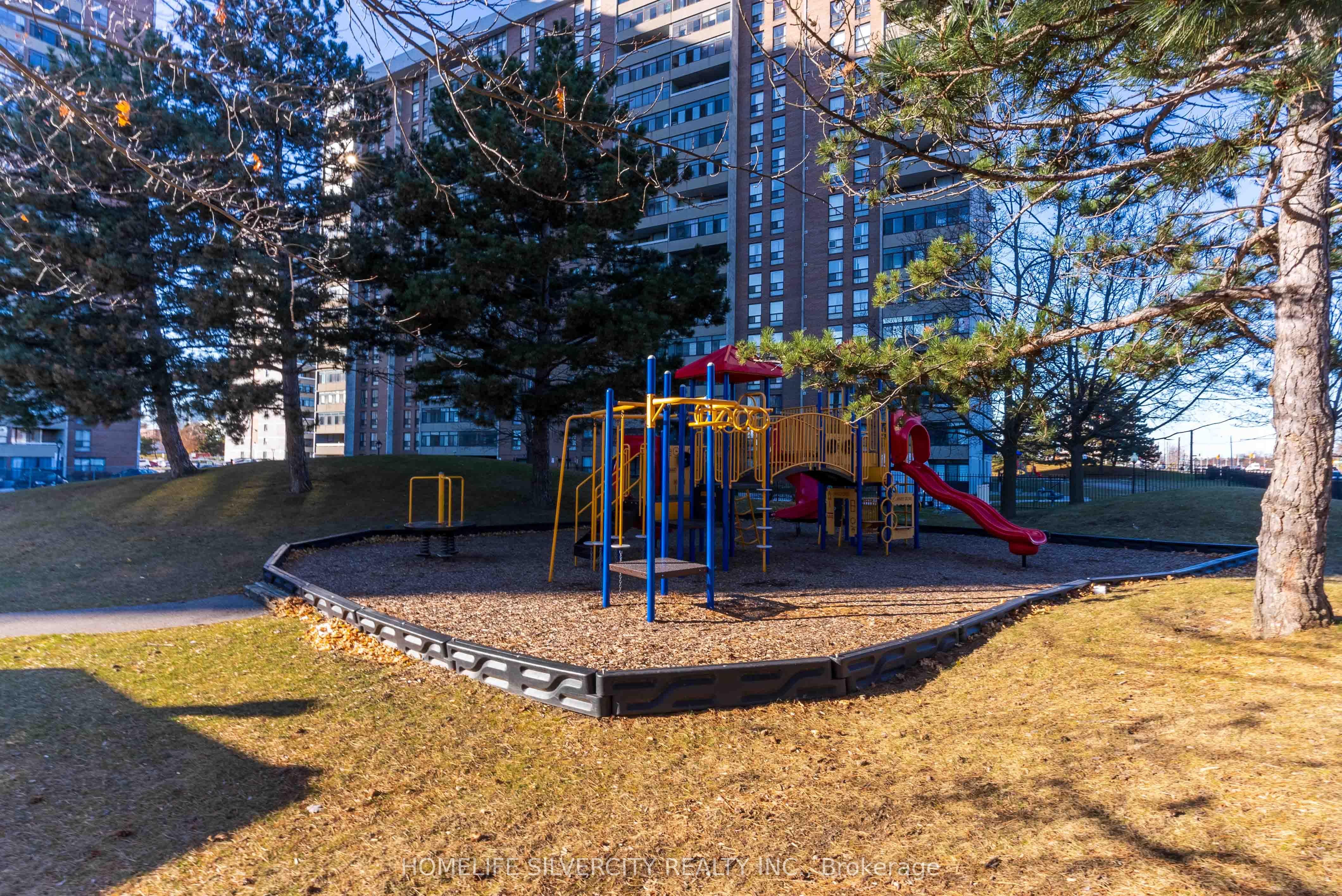 18 Knightsbridge Road, #2303
