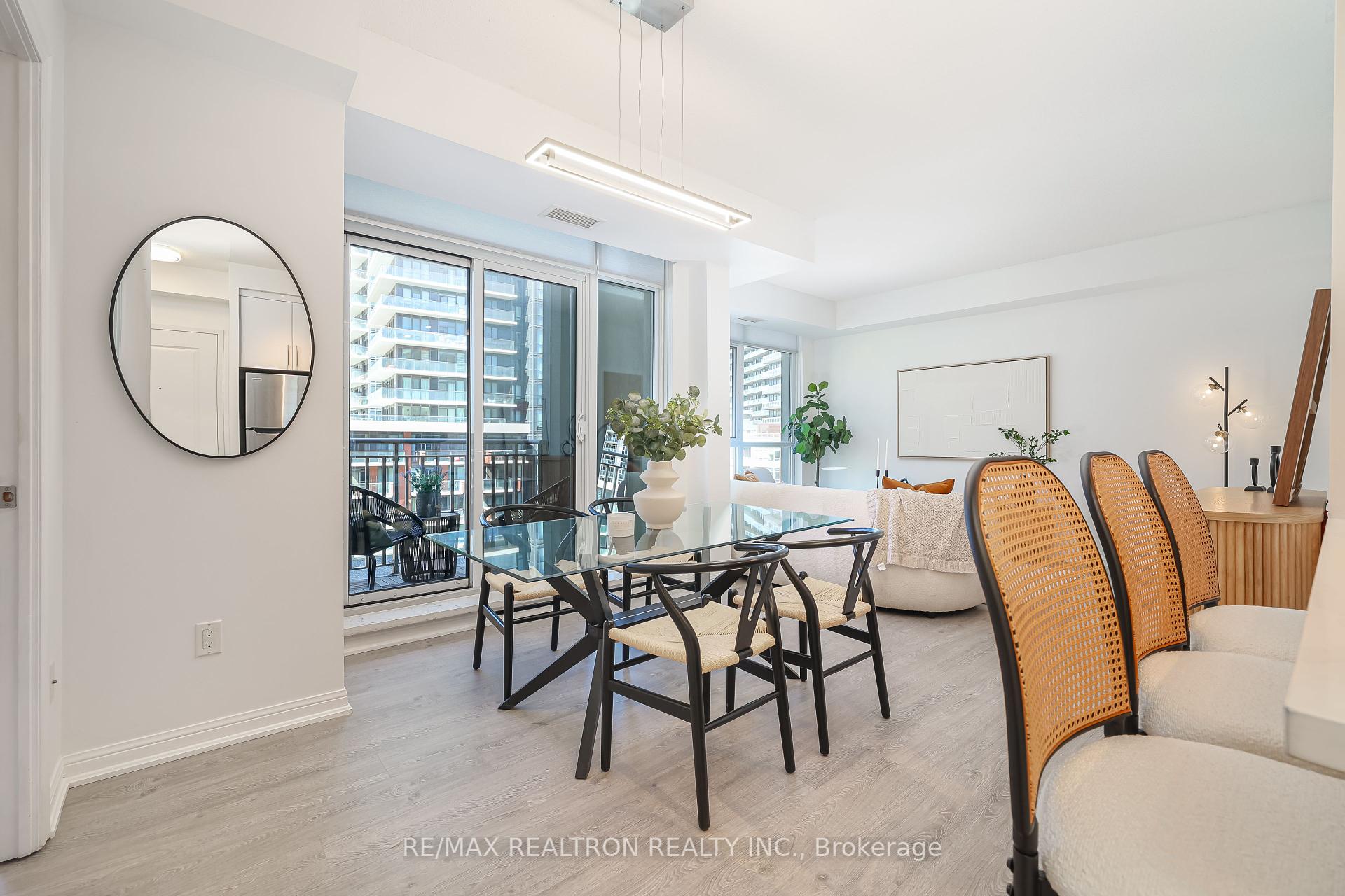 2 Bedrooms Condo at 21 Grand Magazine, Toronto For sale