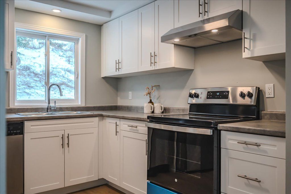 130 Freshmeadow Way