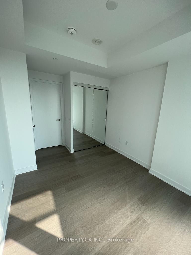 3 Bedrooms Condo at 3883 Quartz, Mississauga For sale