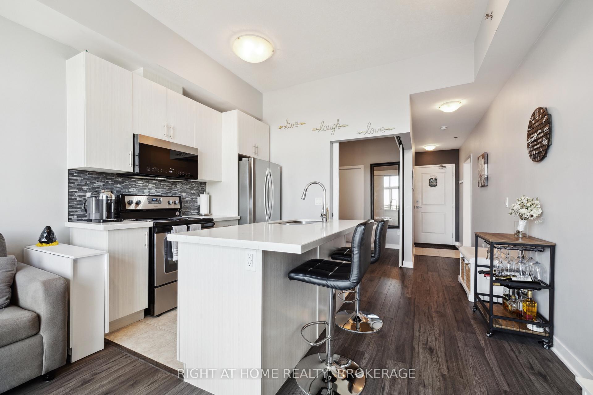 1 Bedroom Condo at 2486 Old Bronte, Oakville For sale