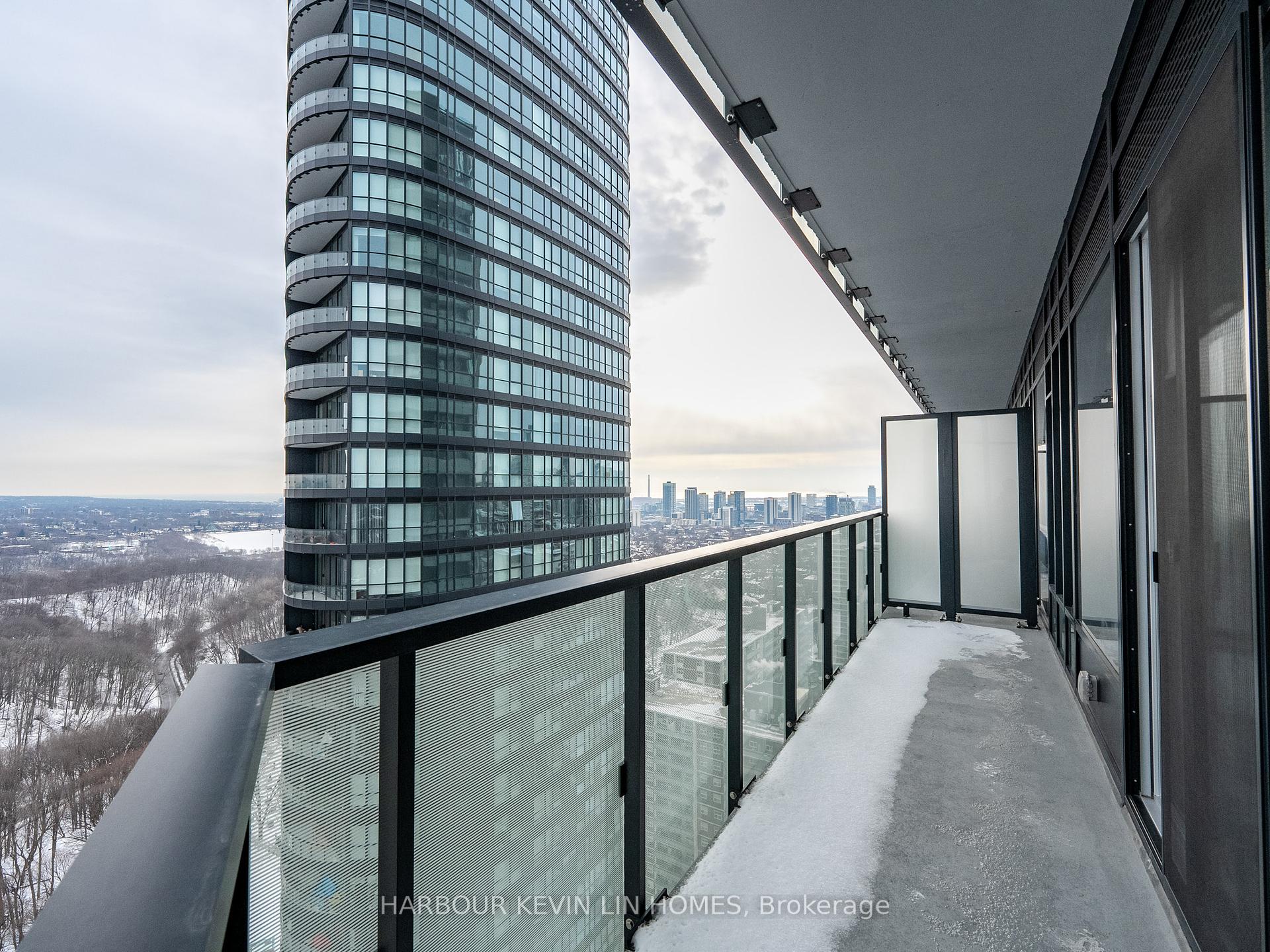 2 Bedrooms Condo at 575 Bloor, Toronto For sale
