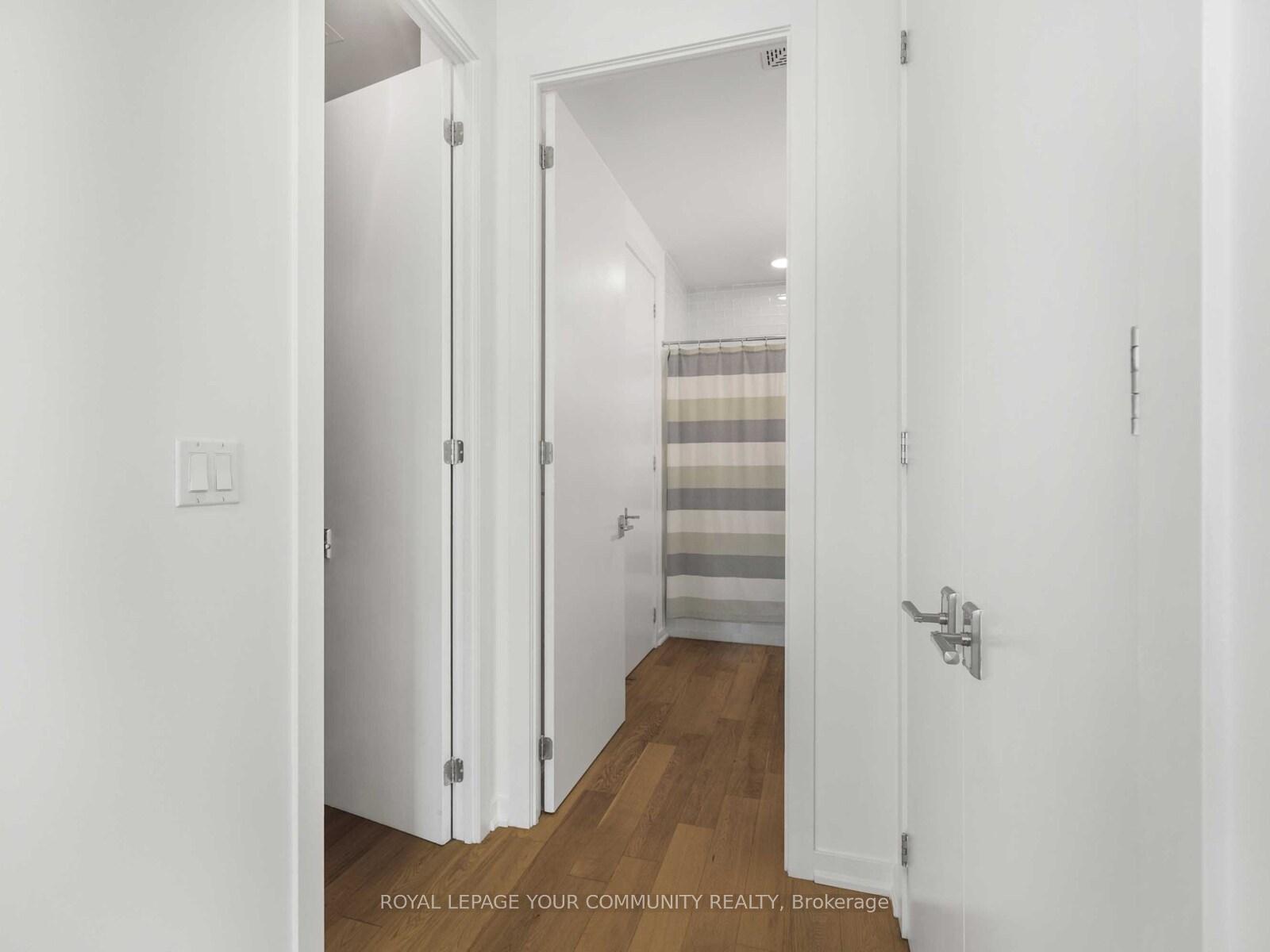 2 Bedrooms Condo at 19 Brant, Toronto For sale