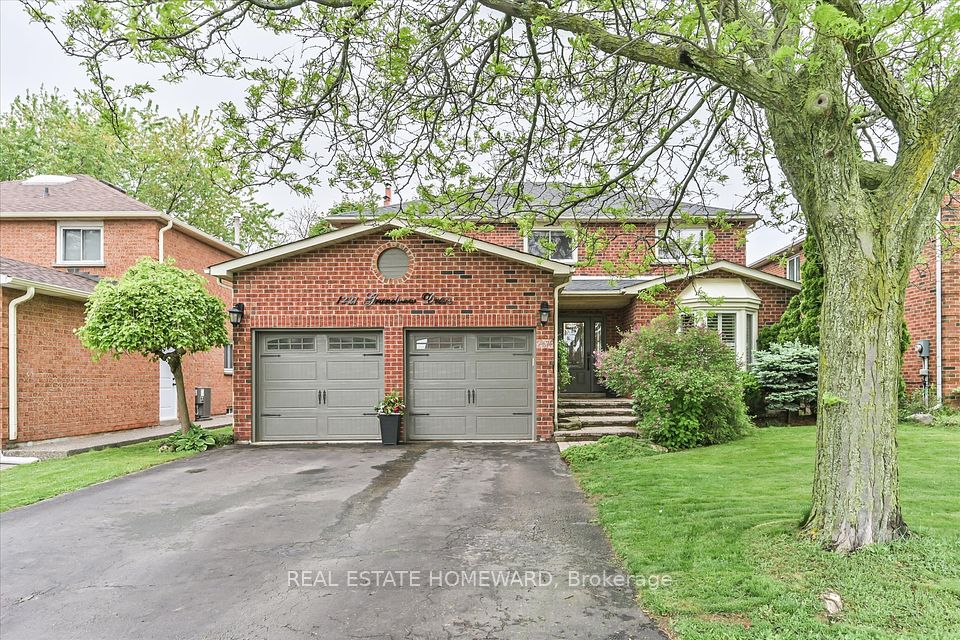 1221 Grandview