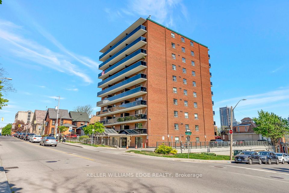 #201 - 81 CHARLTON Avenue, Hamilton, ON L8N 1Y7