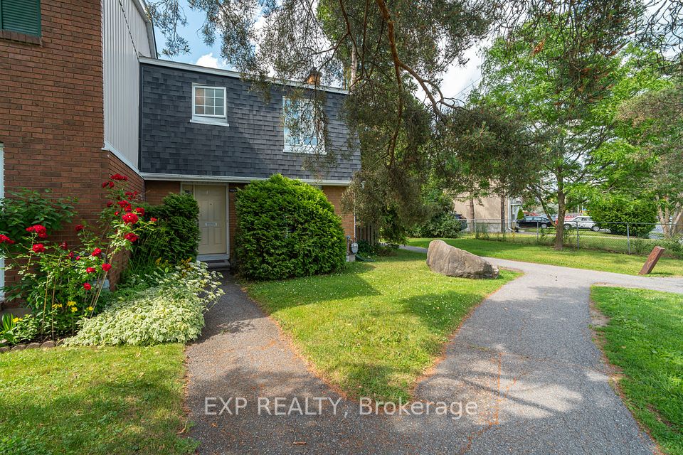 1029 Meadowlands Drive